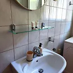Apartment Domacija Za Robom *