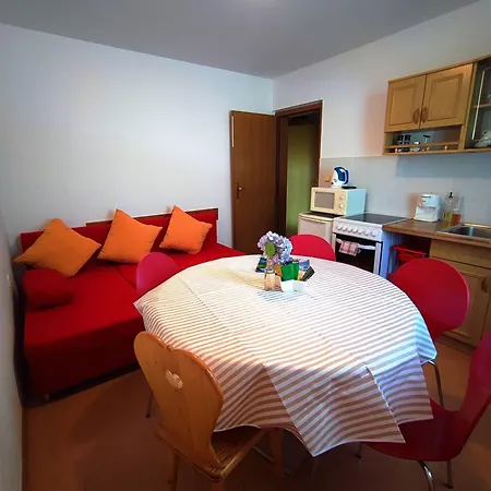 Domacija Za Robom Cerkno
