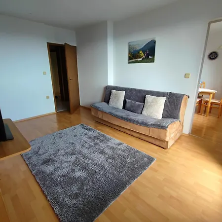 Domacija Za Robom Apartment