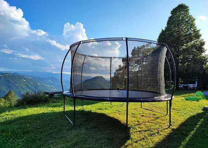 Domacija Za Robom Cerkno